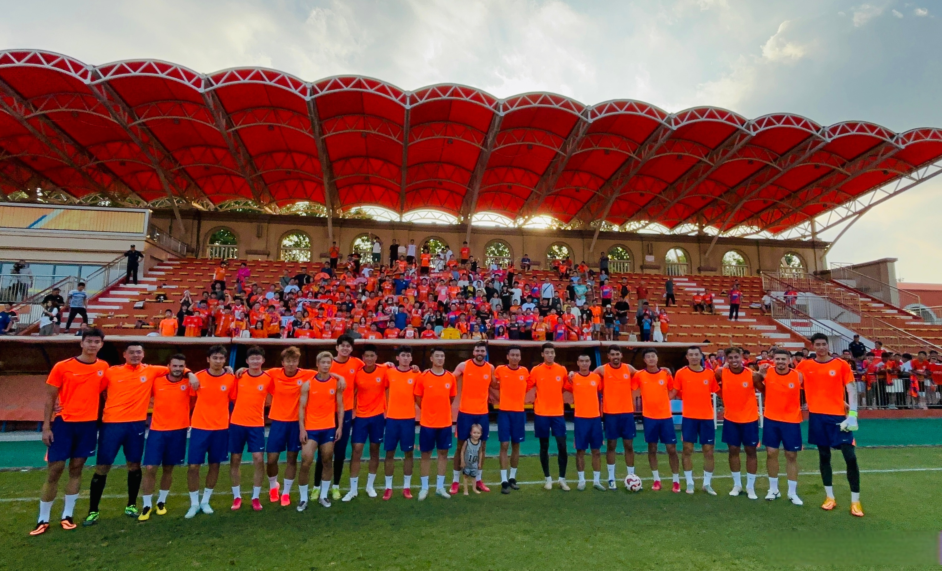 九游-山东泰山清晨官宣签约，志在足总杯名次提升，话题不断，阵容厚度经受考验的简单介绍