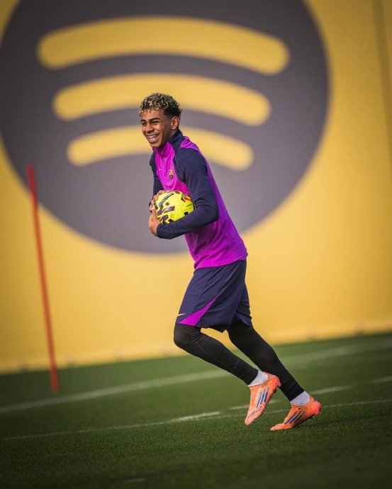 关于集结日CBA常规赛焦点战；比利亚雷亚尔复出首秀；赛场秩序良好；赛程密集仍需轮换的信息