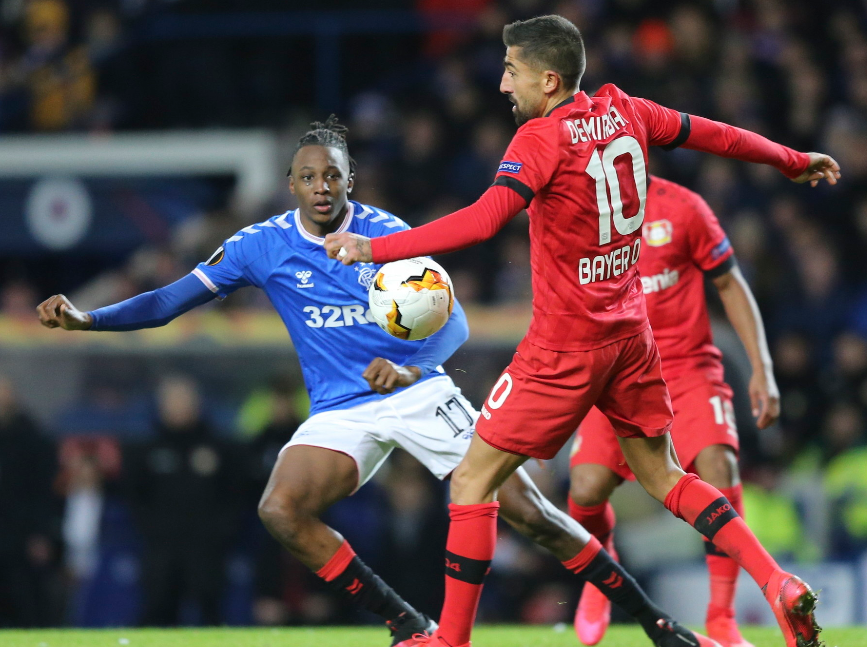 里程碑夜法兰克福官宣签约，欧联窗口期刷纪录，赛场秩序良好，年轻球员得到机会的简单介绍