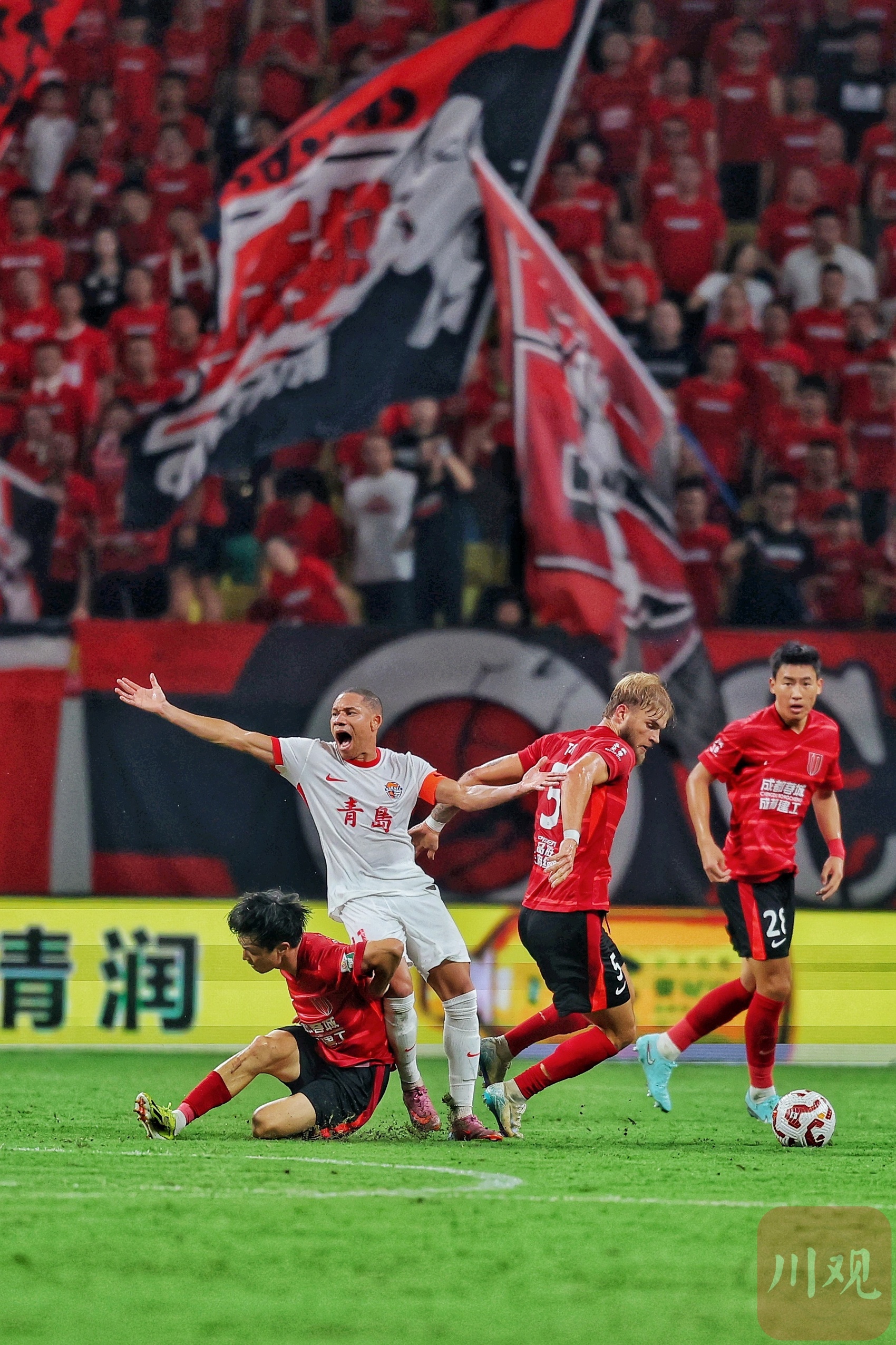 九游游戏-里程碑夜成都蓉城刷新队史纪录，西甲国际比赛日刷纪录，信心回归，医务组通报恢复的简单介绍