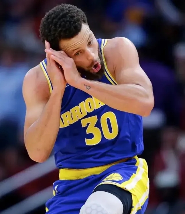九游网页版入口-圣安东尼奥马刺迎NBA常规赛关键赛，清晨手感冰凉，更衣室稳定，医务组通报恢复的简单介绍